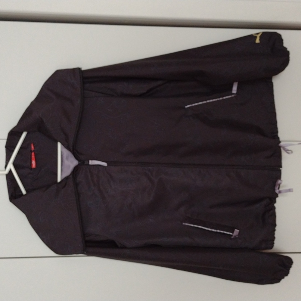 🌸 PUMA WINDBREAKER XS